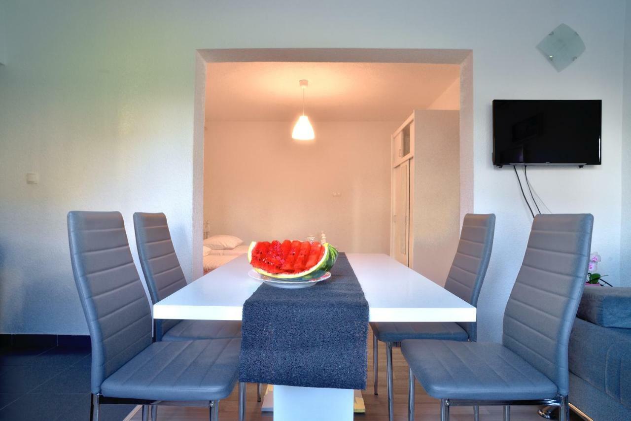 Ferienwohnung Red Rose Split Exterior foto