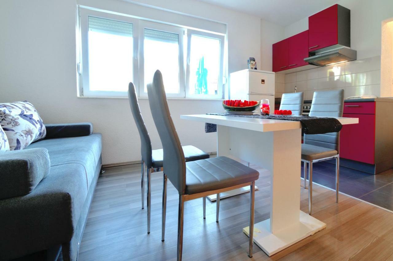 Ferienwohnung Red Rose Split Exterior foto