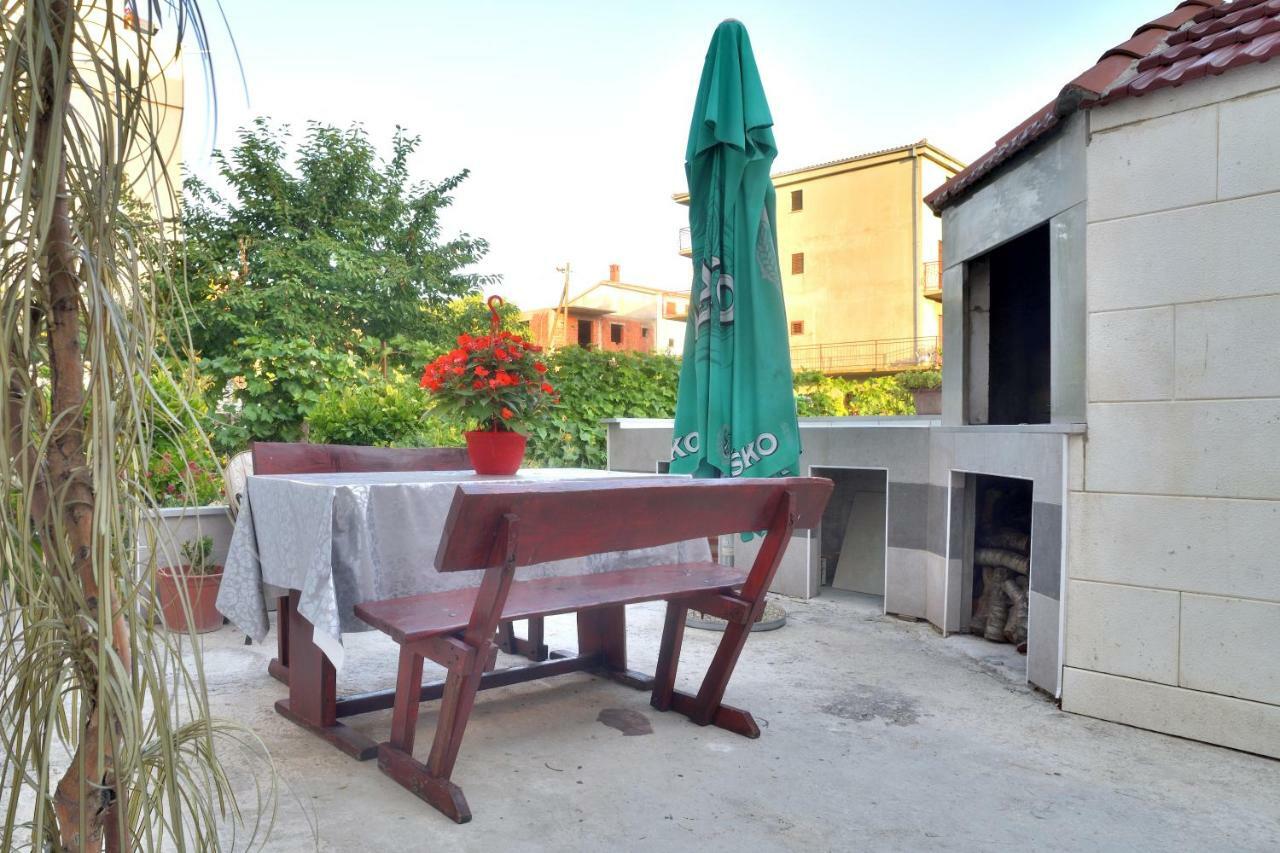 Ferienwohnung Red Rose Split Exterior foto