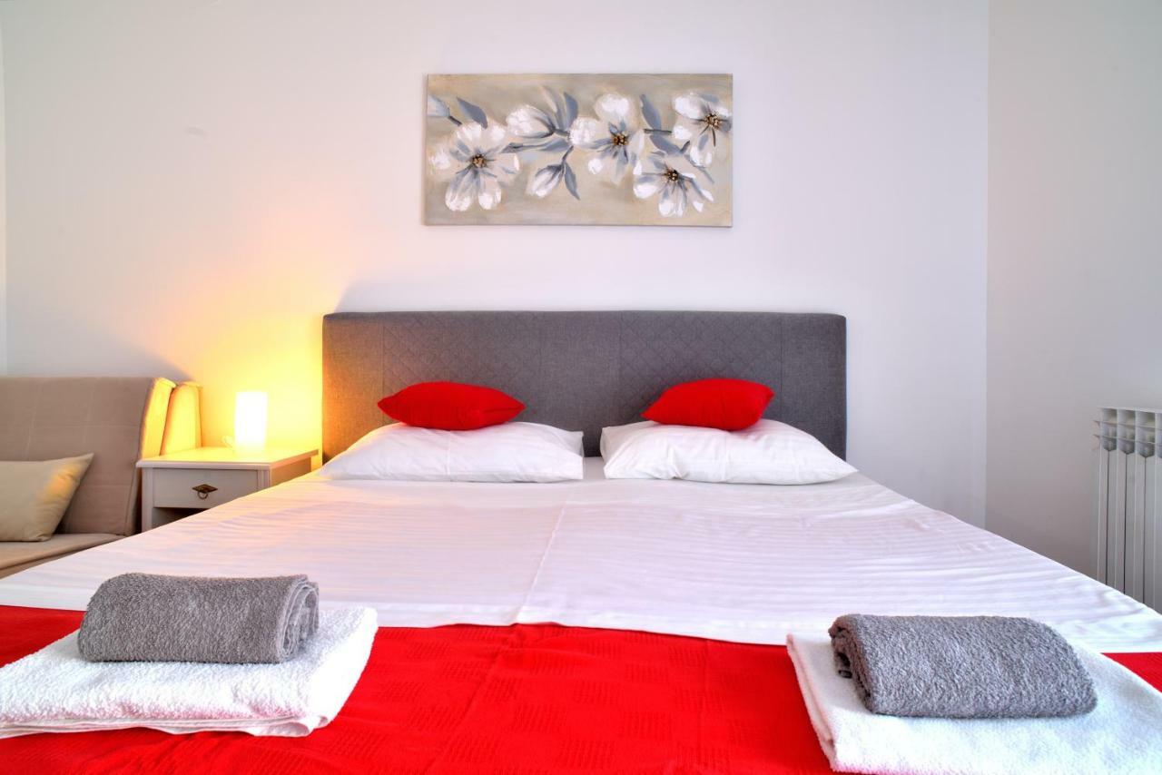 Ferienwohnung Red Rose Split Exterior foto